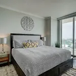 Luxury Penthouse With Private Rooftop Terrace In Coconut Grove Hotel