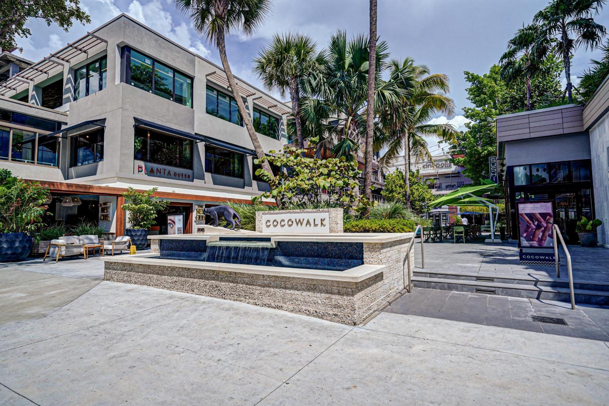 Appartement Luxury Penthouse With Private Rooftop Terrace In Coconut Grove *